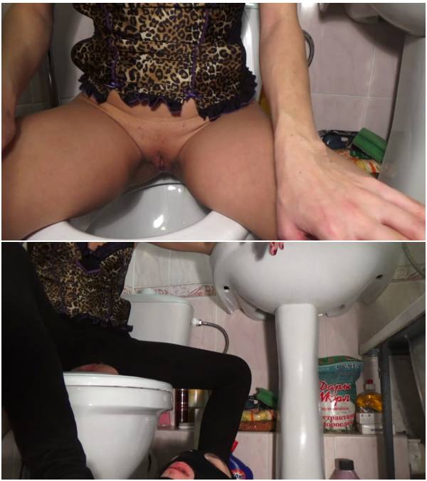 Mistress Emily – Emily Scat Living Toilet